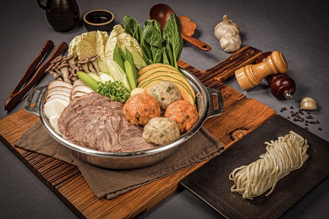 굴림만두 수육전골(2인이상주문가)